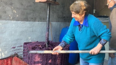 Que la edad no sea un obstáculo: Gabriela (78) y Anselmo (88) producen aceite de oliva y vinos en San Martín