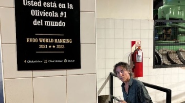 Rock y gastronomía: Javier Calamaro presenta su aceite de oliva y aceto balsámico made in Mendoza
