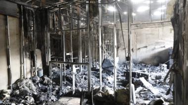 Trazan un plan de recuperación para Plastiandino, la fábrica de envases destruida por un incendio