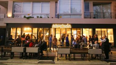 Armonía: la cafetería de especialidad, espacio de coworking y vinería que se suma al Bombal gastronómico
