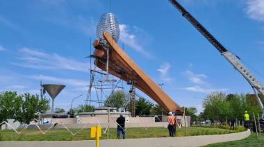Megaescultura: San Rafael construye el monumento al vino más imponente de la provincia