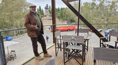 Nueva atracción turística: abrió un restorán en la cima del Cerro de la Gloria, monumento ícono de Mendoza