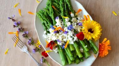 La pyme familiar que provee flores comestibles a la alta cocina de Mendoza