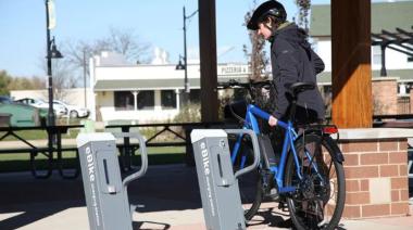 La Ciudad quiere instalar estaciones de carga eléctrica para autos y bicicletas