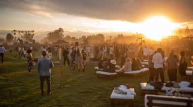 Para bailar copa en mano: llega el festival que fusiona montañas y vinos con lo mejor del Deep House