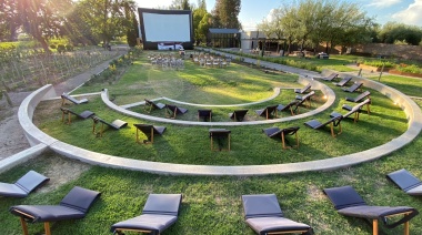 26 funciones durante tres meses: arrancó en Mendoza el ciclo de cine al aire libre en bodegas