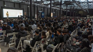 Maker Day: más de mil estudiantes colmaron la Nave Cultural para escuchar consejos sobre creatividad, innovación y empleo
