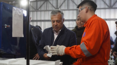 Trabajo y reinserción: Mendoza marca un hito con la primera fábrica en una cárcel argentina