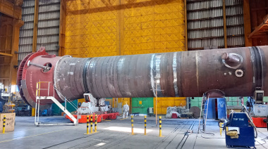 Un gigante en movimiento: YPF e IMPSA marcan un hito con el traslado del reactor más pesado de Argentina 
