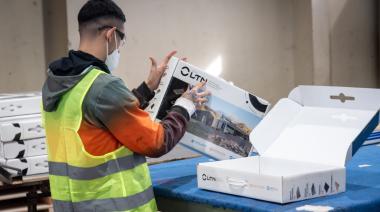 Paneles aislantes y formación laboral: así funciona la planta de Grupo LTN en el complejo penitenciario de Cacheuta