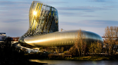 Inspirada en la Cité du Vin de  Burdeos: Godoy Cruz proyecta un centro cultural inmersivo dedicado al vino