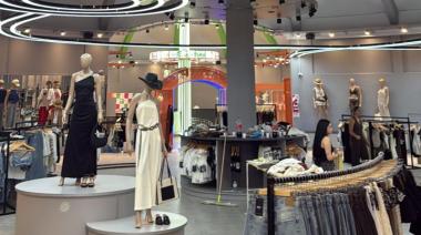 El fenómeno Seus: la marca que lidera el segmento teen abre un megalocal en Ciudad y una sucursal en La Barraca Mall