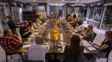Francia, Italia y Argentina en la mesa: una velada exclusiva con vinos, historia y la huella de un enólogo legendario