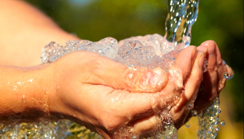 Hacia el 2023: Mendoza planea cómo reducir el excesivo consumo de agua de la población