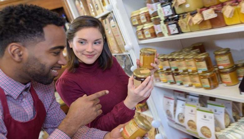 Regionales, artesanías y gastronomía: la feria "Típicamente mendocino" aterriza en Buenos Aires