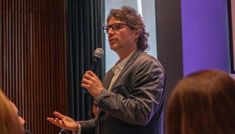 "Habilidades humanas": Lucas Carballo, el mendocino que forma líderes conscientes en Latinoamérica