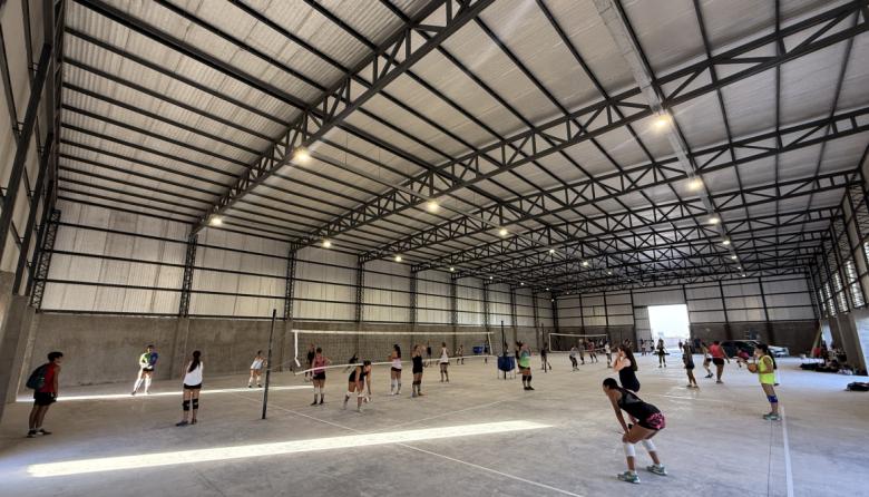 Así es el estadio cubierto que pone al Distrito #GoEast en el mapa deportivo de la provincia