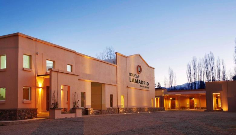 Vuelta a las raíces: Lamadrid relanza el vino retornable y cambia la forma de vender en Mendoza