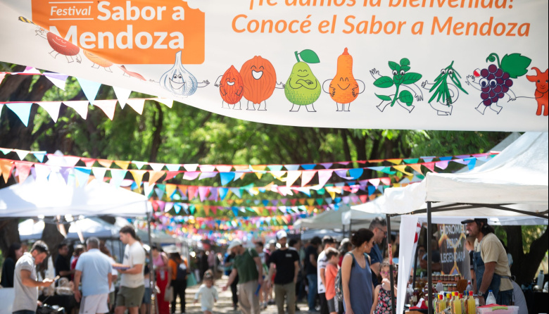 Tercer Festival Sabor a Mendoza: gastronomía, productores y música en el Espacio Arizu