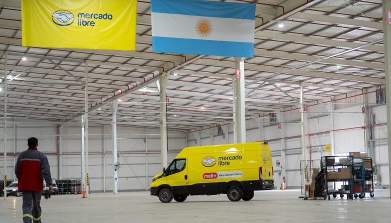 Mercado Libre en Mendoza: enorme centro logístico para procesar 96.000 paquetes por día y nuevas oficinas