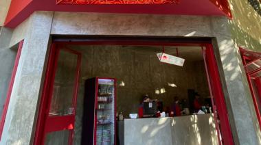 Negocios disruptivos: los creadores de “La Central Vermutería” abren “Café Japón” en la ciudad