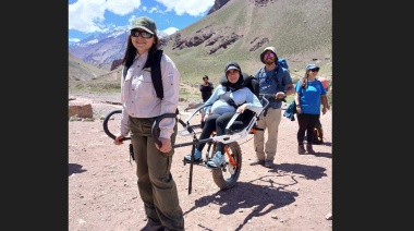 Turismo accesible: diseñaron un monociclo adaptado para hacer trekking en el Parque Provincial Aconcagua