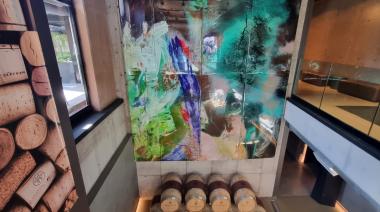 Más de 200 obras: Grupo Huentala lanza el primer tour de arte y vino por sus tres hoteles en el corazón de Mendoza