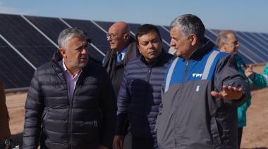 "Será el mayor parque fotovoltaico de la Argentina”: el presidente de YPF visitó El Quemado en Mendoza