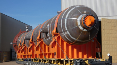 Un gigante en movimiento: YPF e IMPSA marcan un hito con el traslado del reactor más pesado de Argentina 