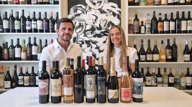 El estudio mendocino Dizen, referente en diseño de etiquetas de vino, fue premiado en los Pentawards 2025