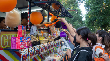 Más de 10 mil personas y $200 M en ventas: Halloween en la Arístides marcó un récord comercial y cultural