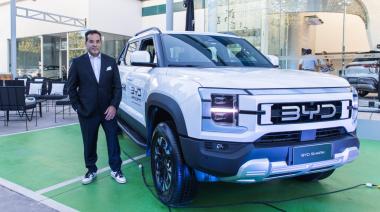 La espera terminó: BYD (bi, guai, di) llegó a Mendoza de la mano de Yacopini (un súper salón de movilidad eléctrica)