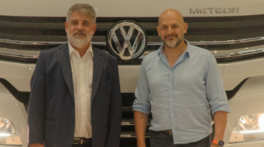 De la mano de Vesten, llega a Cuyo "el camión de Volkswagen más grande de la historia"