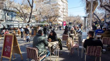 Tradición, cultura y gastronomía: se viene una edición patriótica de "Domingo en la Sarmiento"