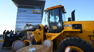 Maquinaria pesada: inauguró Valmen, la concesionaria oficial del gigante JCB en Cuyo