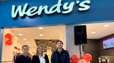 El primer Wendy's del interior abrió sus puertas en Mendoza Shopping (y llegan más marcas...)