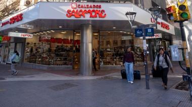 Empresa familiar: Calzados Salamone abre otro local en pleno centro mendocino