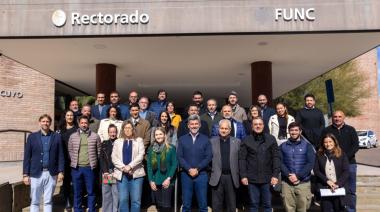 Ciudad y la UNCuyo consolidan agenda común: urbanización, investigación y desarrollo comunitario