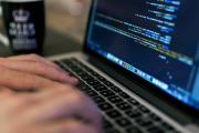 Empresas podrán becar a jóvenes mendocinos para que estudien programación y robótica