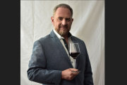 Una startup mendocina lanza la primera IA argentina enfocada en ventas de vino y enoturismo