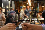 La Ciudad celebra su cultura vitivinícola con una nueva edición de la Noche de las Vinerías