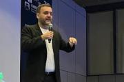 Juan Retali lanza su nuevo libro: la cercanía como diferencial de los negocios