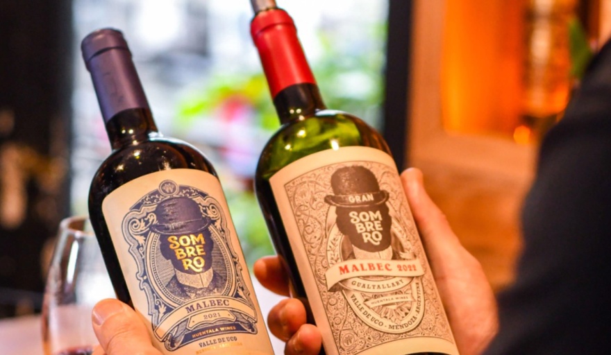 Sombrero de Huentala Wines, el vino mendocino que aparece en el nuevo hitazo de Netflix